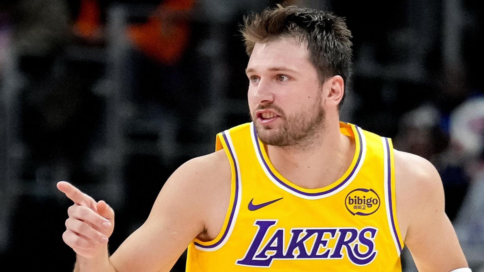 洛杉矶湖人队：NBA球队以创纪录的125亿美元出售给乔什·库什纳和鲍勃·艾格