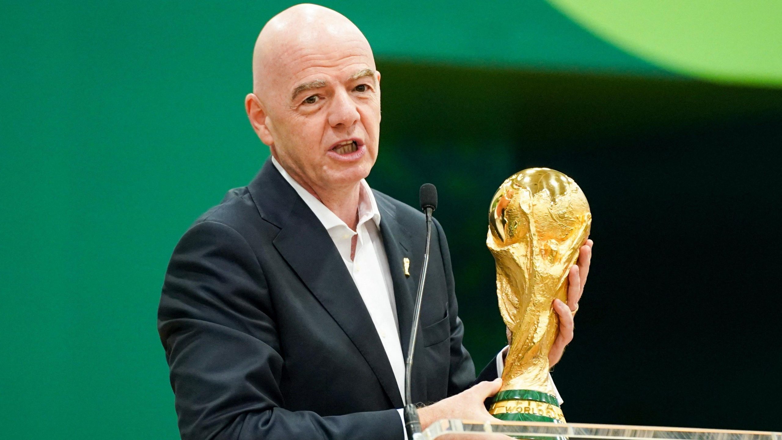 国际足联世界杯计划:因康卡卡夫要求“全面审查”而施压于詹尼·因凡蒂诺